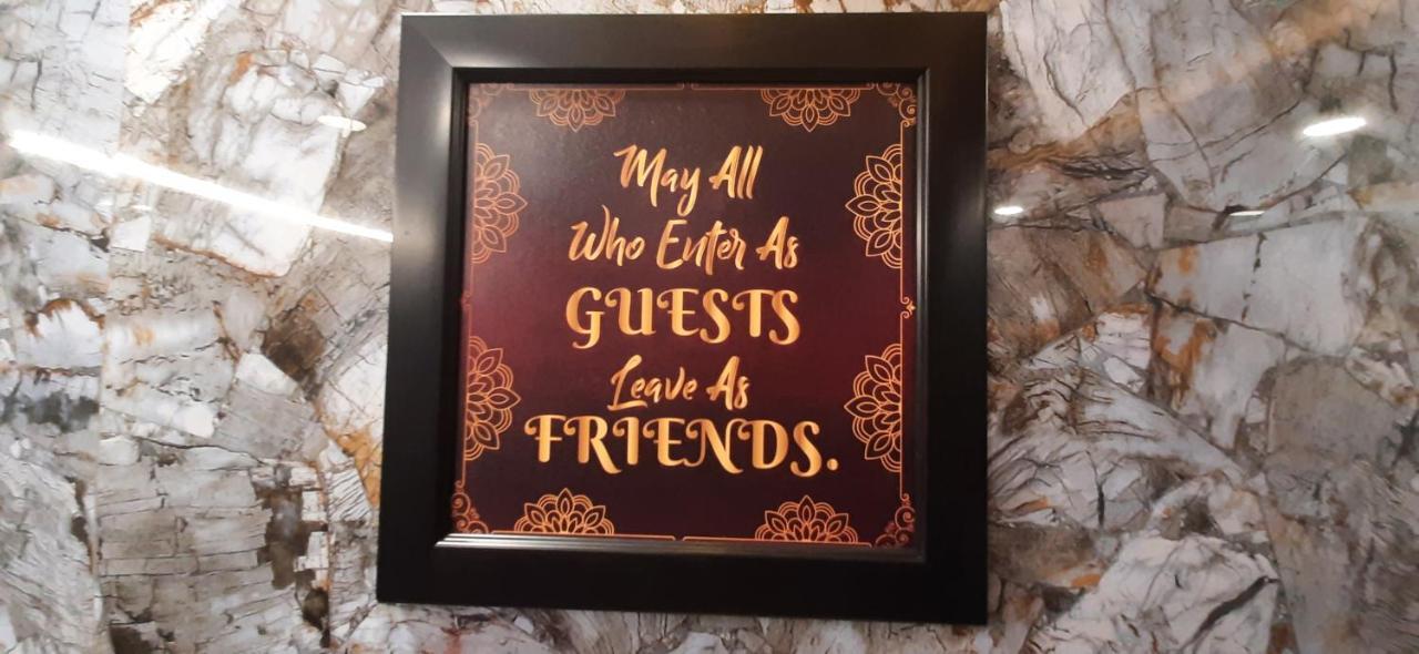 Aggarwal Luxury Room With Private Kitchen Washroom And Balcony Along With Fridge, Ac, Android Tv, Wifi In Main Lajpat Nagar New Delhi Exteriör bild